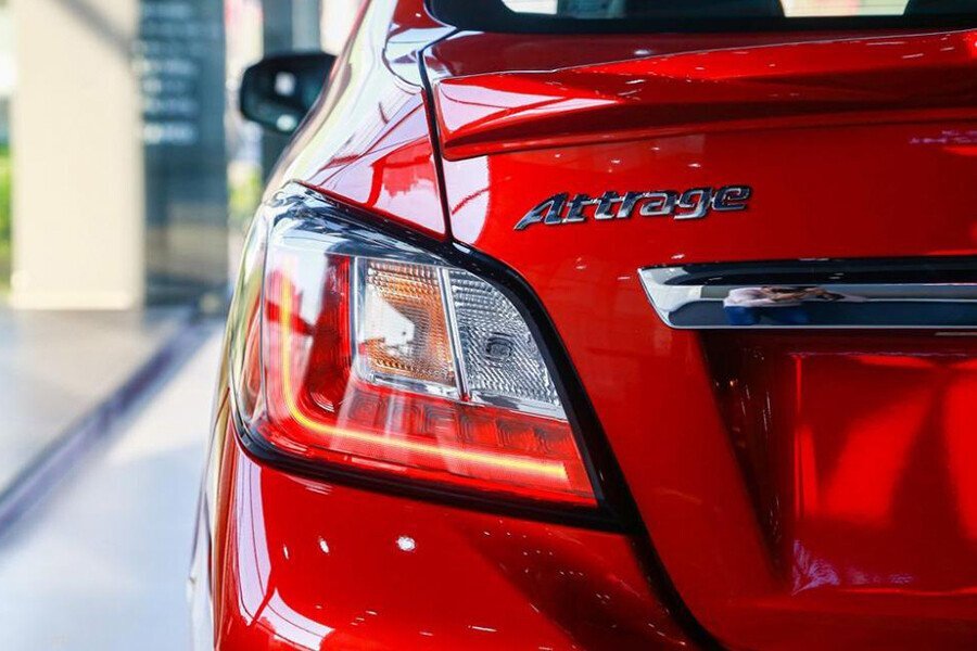 Mitsubishi Attrage CVT Premium - Hình 13